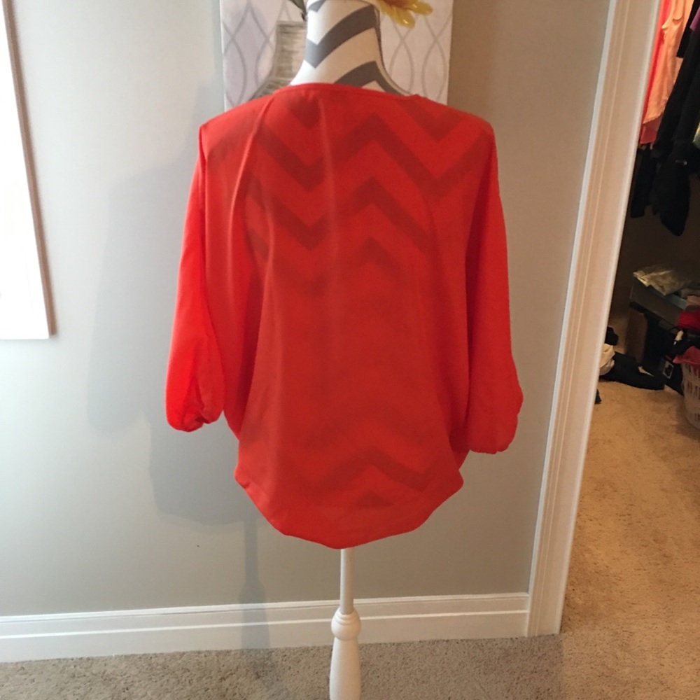 Orange top - Picture 2 of 8